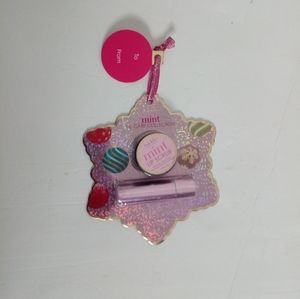 Nicole Miller New York Mint Lip Care Collection